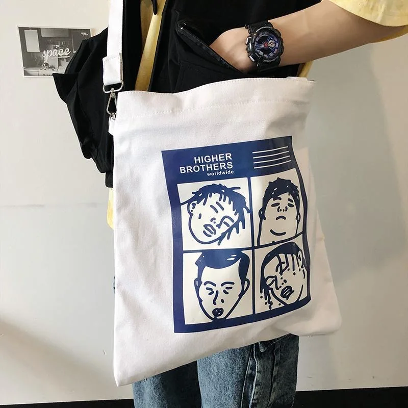 Japanische Anime-Stil Umhängetasche Freizeit Studenten tasche künstlerische Graffiti Leinwand Reise Umhängetasche große Kapazität Fitness-Tasche