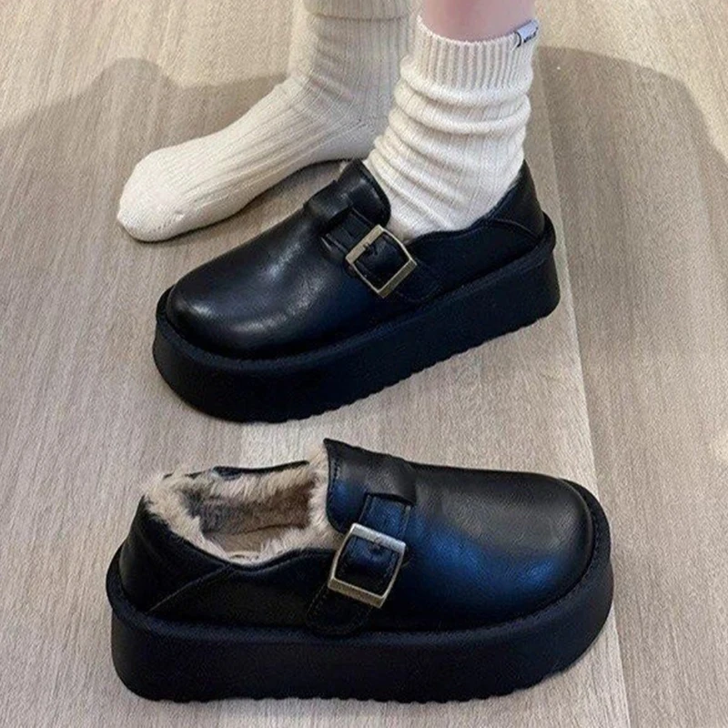 المرأة حذاء من الجلد قصيرة أفخم الدافئة الشقق الثلوج الأحذية منصة موضة المشي أحذية رياضية امرأة 2025 ماركة عادية بوتاس دي Mujer