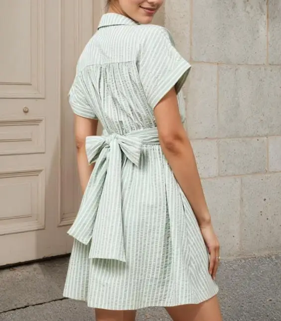 เดรสแขนสั้นทรงเอเข้ารูปพิมพ์ลายทางติดกระดุมผ่าหน้าสำหรับผู้หญิง สไตล์เรียบหรู เหมาะสำหรับใส่ไปทำงาน