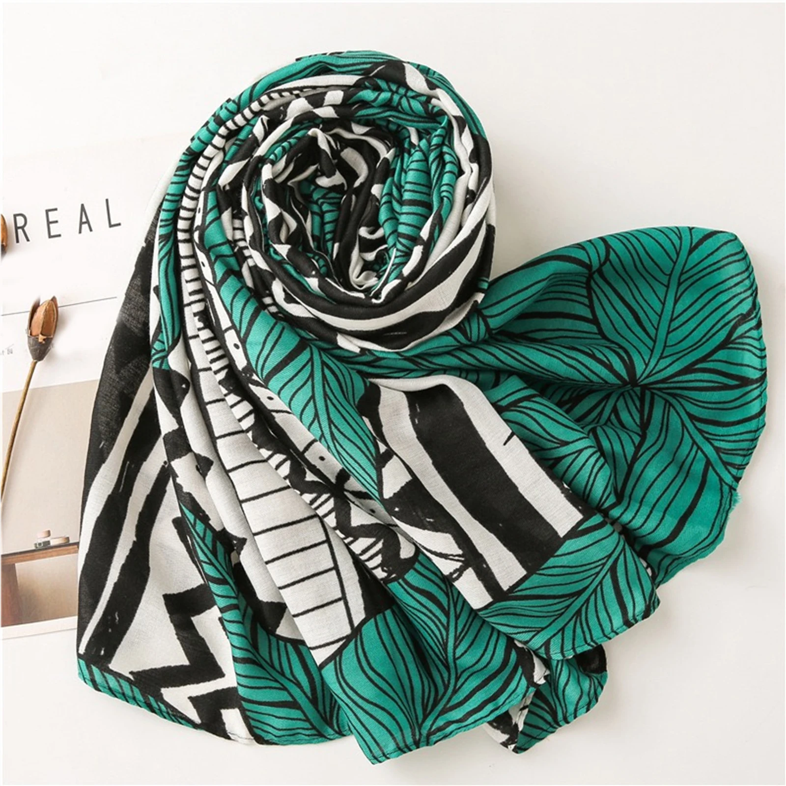 180X90cm Warm Shawl Fashion Print Cotton And Linen Bandanna The Four Seasons Popular Scarves Women Luxury Design New Lrage Scarf