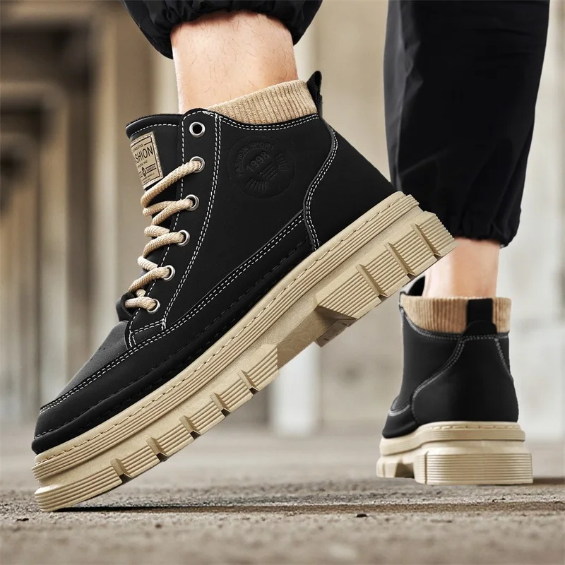 أحذية رجالية للفصول الأربعة، نعل ناعم جديد غير قابل للانزلاق، أحذية غير رسمية عالية الجودة، أحذية عمل رياضية عصرية للشباب في الهواء الطلق ونعل سميك