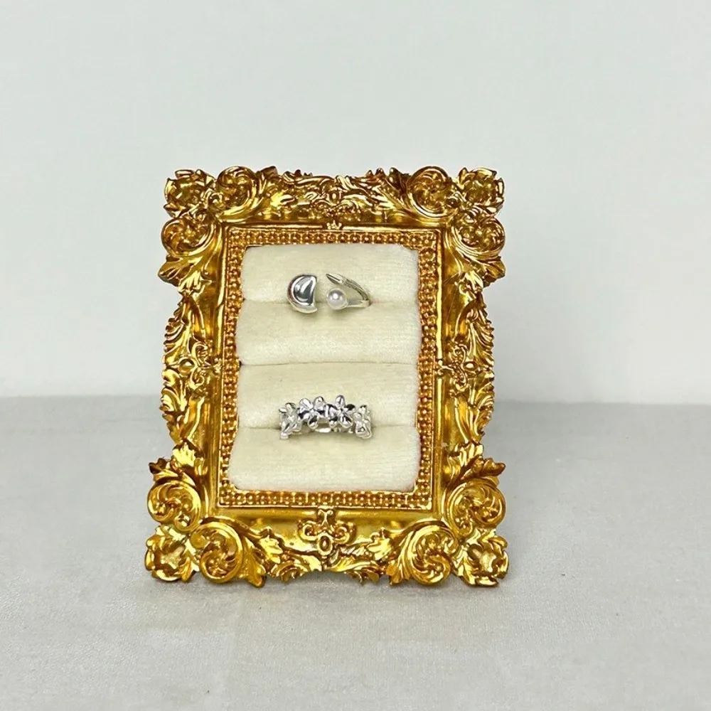Vintage Photo Frame Earring Holder Velvet Resin Frame Jewelry Display Stand Baroque Design Chic Ring Display Stand Wedding