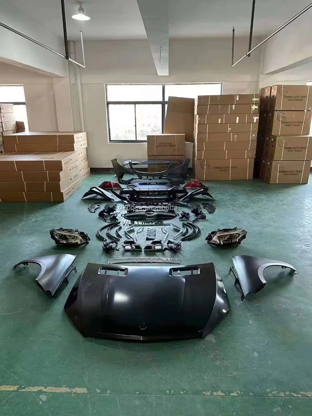 Car Bumpers for  Benz ML W164 to W166 GLE 63  Bodykit Old to New Headlights Tail Lights Gle Hood Fenders view 2