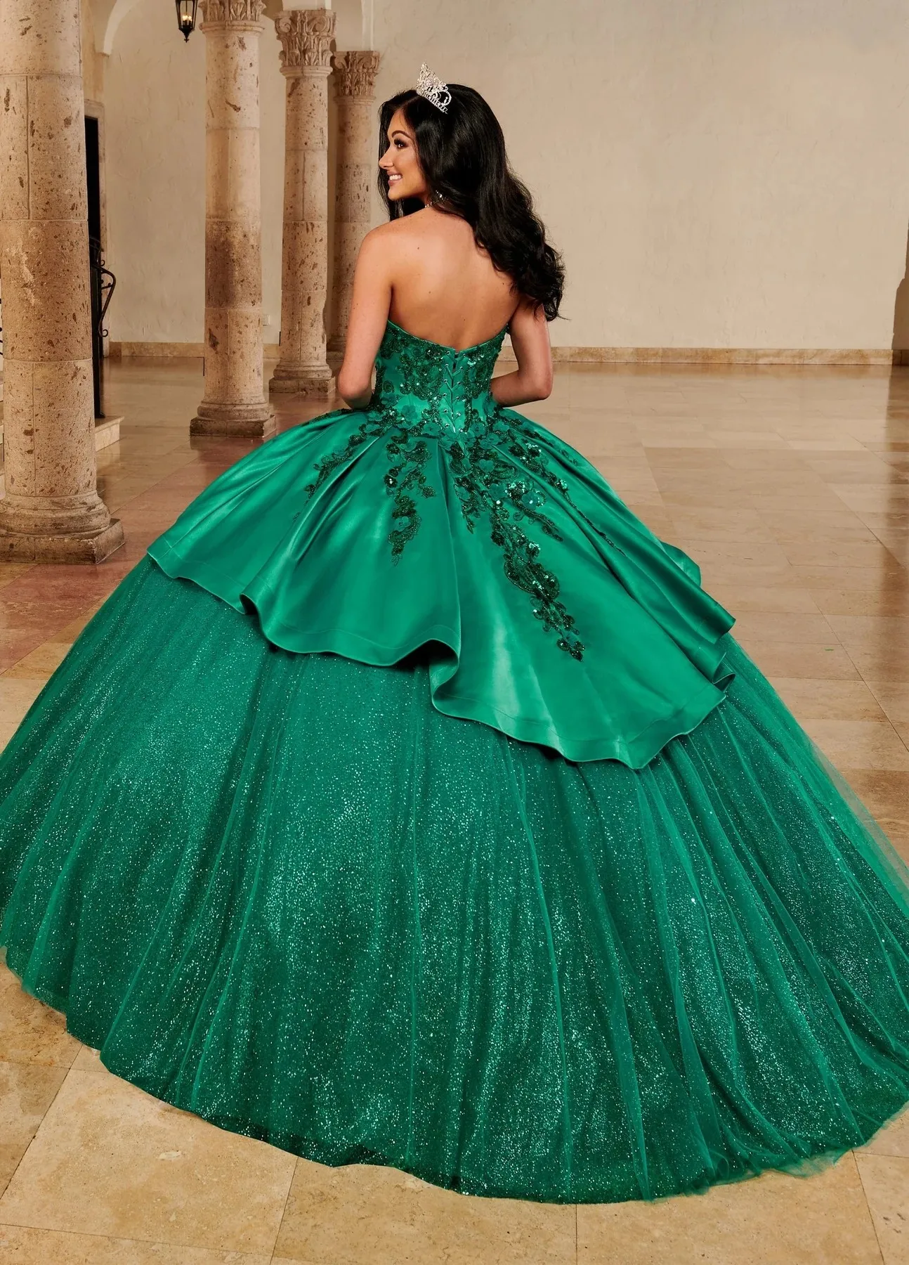 Verde Charro Quinceanera Vestidos Vestido De Baile Fora Do Ombro Lantejoulas Apliques Puffy Mexicano Doce 16 Vestidos 15 Anos