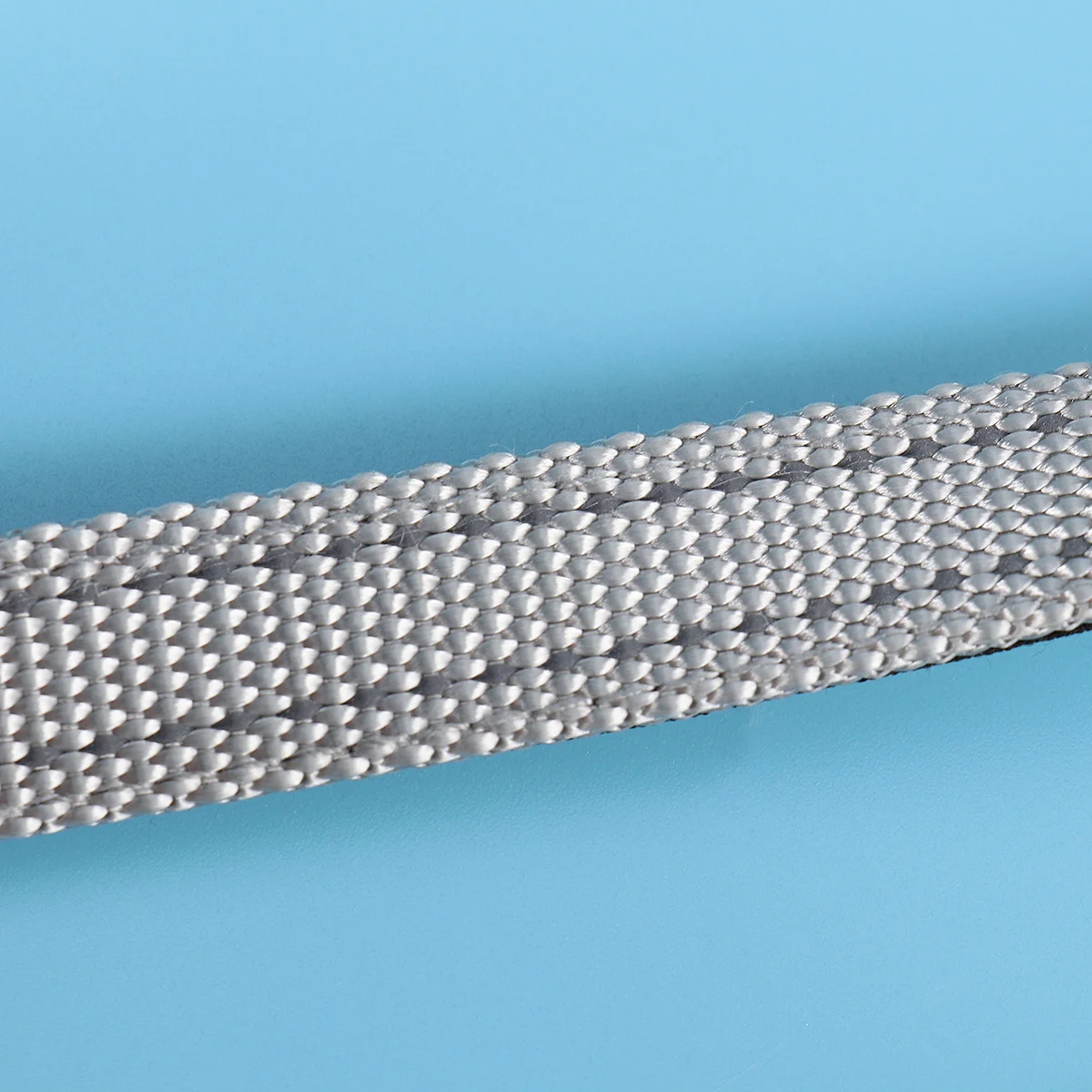 

Retractable Dog Leash 3M Black Automatic Locking Pet Walking Lead with Reflective Strip for Safe Comfortable Handle