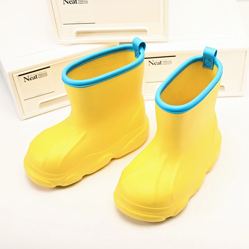 STRONGSHEN-Botas de lluvia antideslizantes para niños y niñas, zapatos impermeables de media pantorrilla para exteriores, EVA