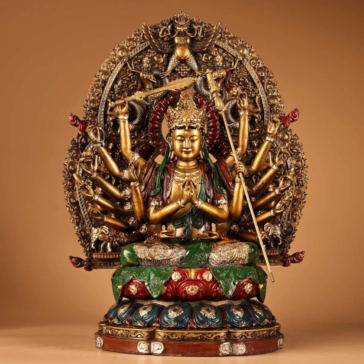 

Pure copper high relief chisel engraving painted gold Zhunti Buddha Mother weighs 5700 grams, is 40 cm high and 28 cm wide