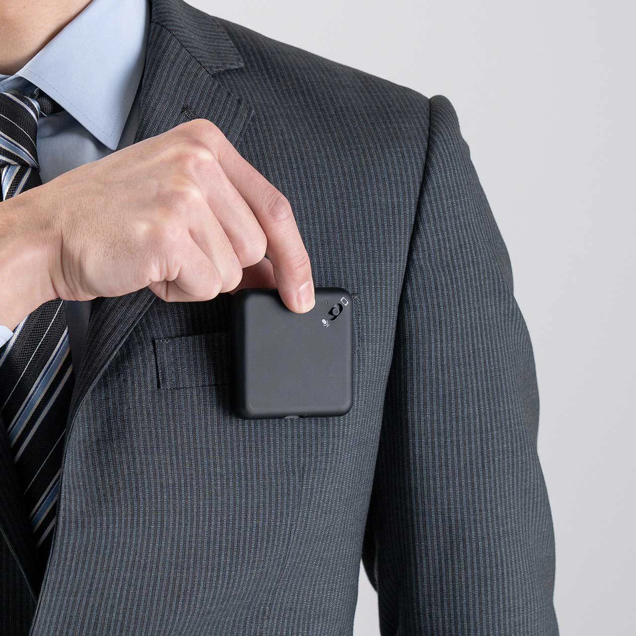 Portable Magnetic Call Recorder with Recording Pen Ultra Long Standby Chest-Worn Conference Recording Device