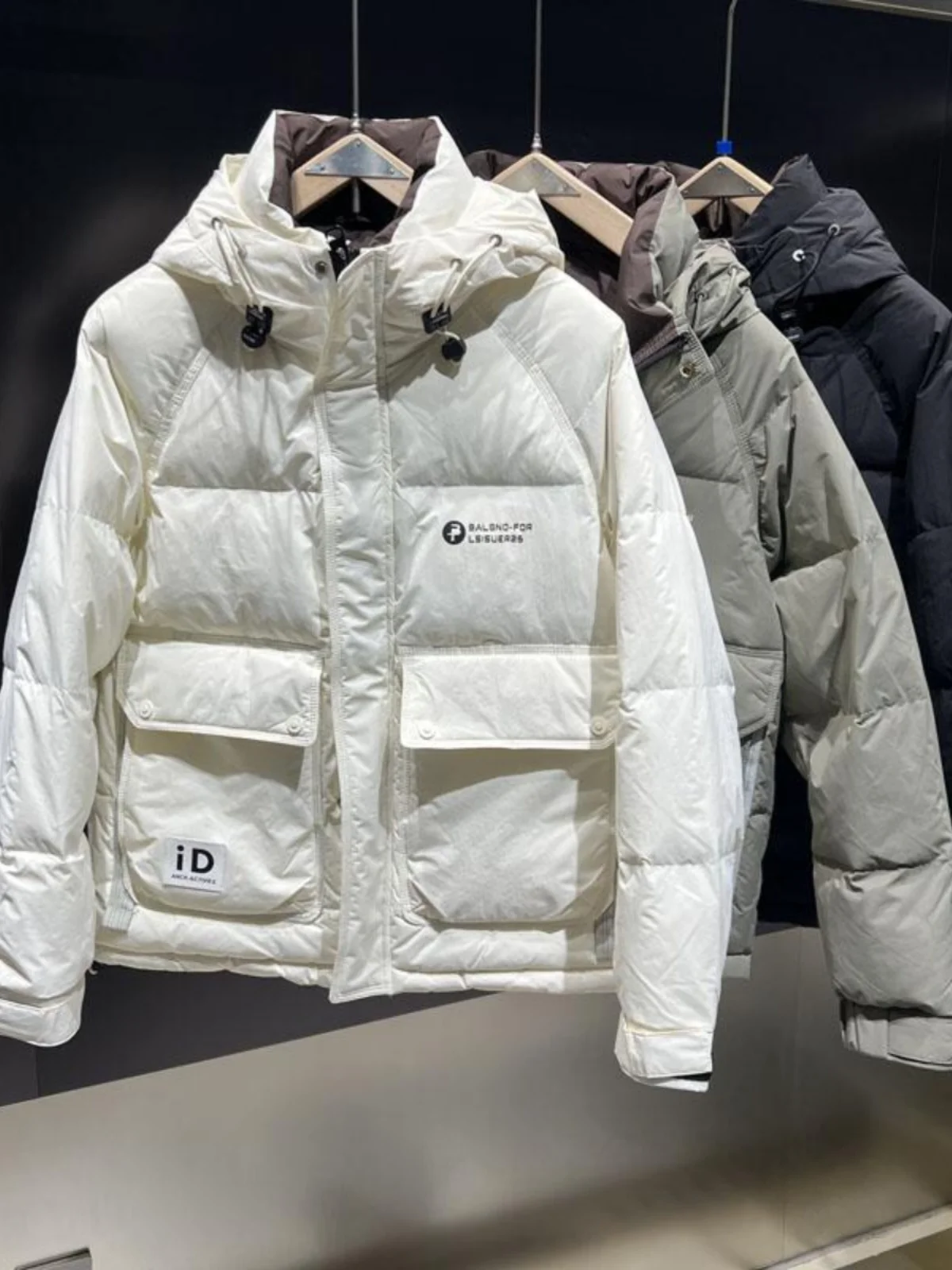 

Men's Thiened White Du down Hooded Jaet Winter Warm Outerwear Youth Faion Nylon Fabric Anti- Wind ket Detail