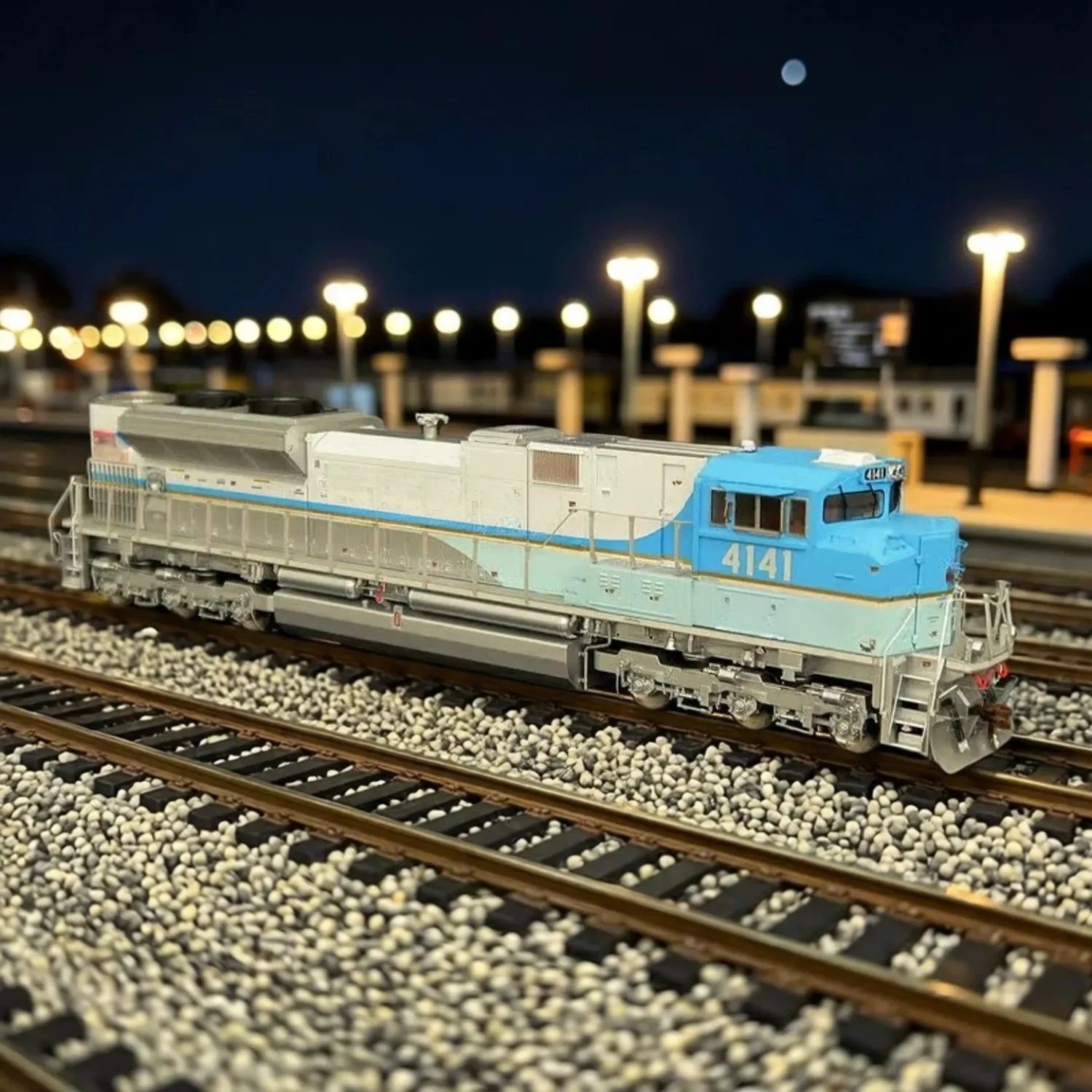 HO Type 1/87 Train Model ATHG4141 Diesel Locomotive Bush SD70ACE Digital Sound Version Simulation Model Boys Toy Gift