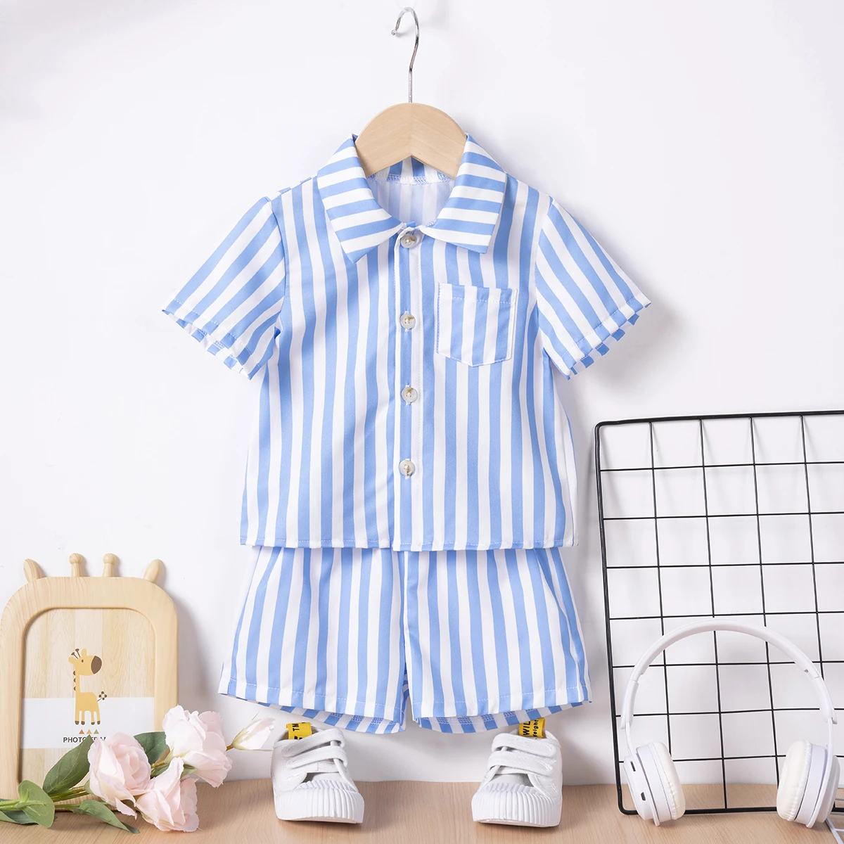 New Boys Summer Shirt Short Sleeve Suit Sewn Striped Loose Suit Casual T-Shirt and Shorts Kids Clothing Suit