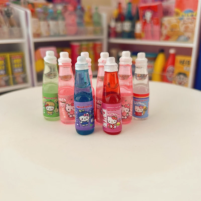 Set di bevande a tema Hello Kitty in miniatura per case delle bambole, giochi di finzione e decorazioni per la cucina, confezione da 5/10