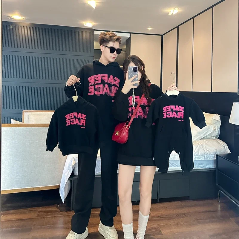 

Korean Family Matching Hoodies Dad Mom Kids Clothes Parent-Child Couple Hooded Sweatshirts Unisex Casual Outfit Baby Romper