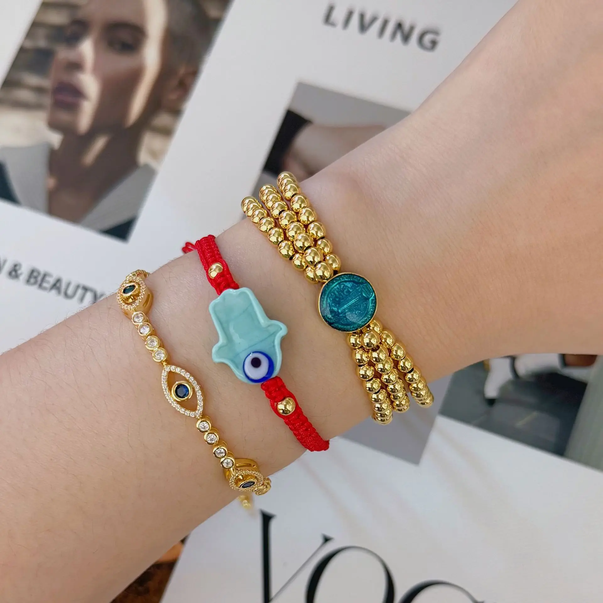 

Light LuxuryHand Evil Eye Bracelet Hand Braided Red Cord With Gold Beads Delicate Women Stackable Party Jewelry Gift