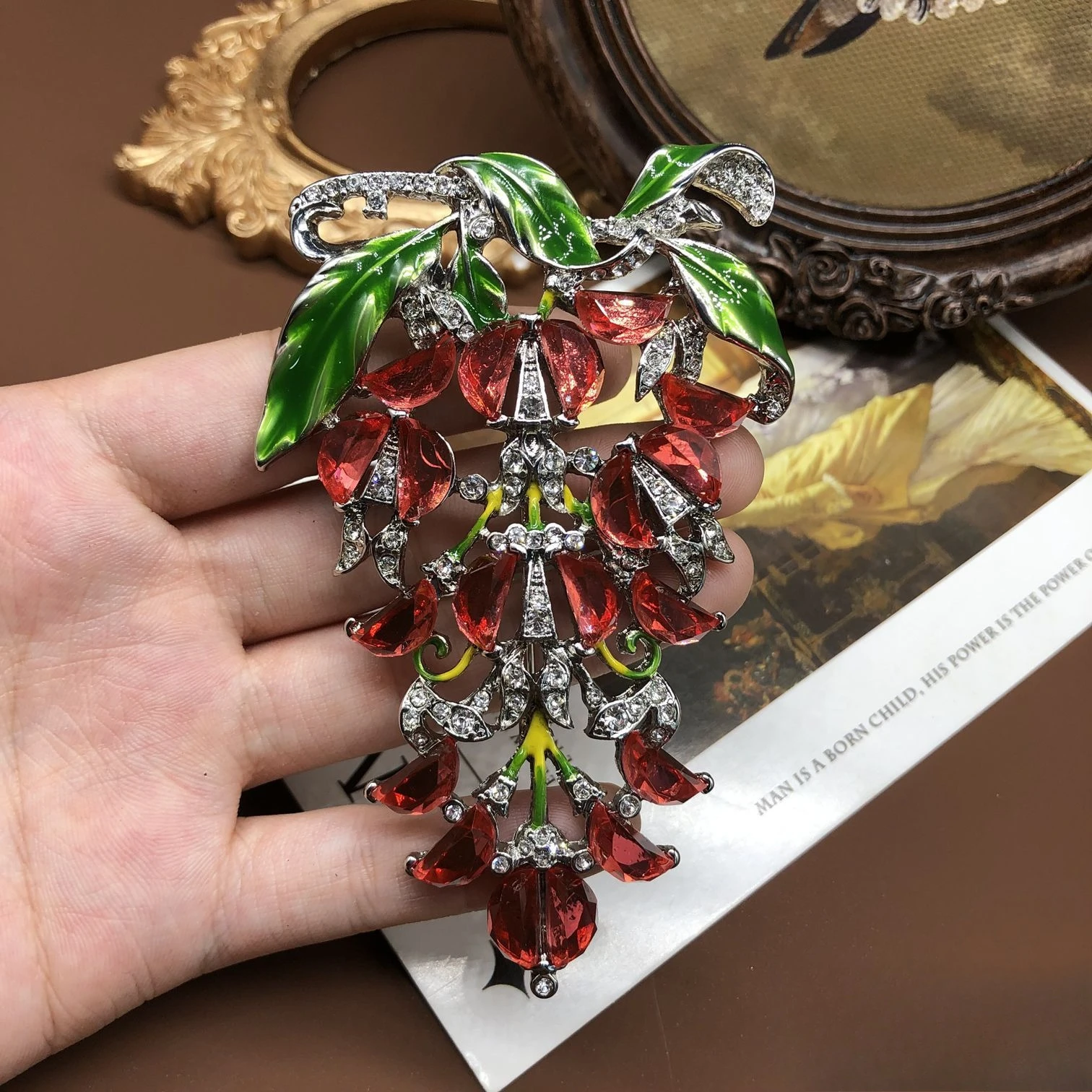 Barocke Luxus-Broschen mit Trauben- und Fruchtdesign für Herren und Damen, Schmuck und Accessoires, Hochzeits-, Feier- und Partygeschenke