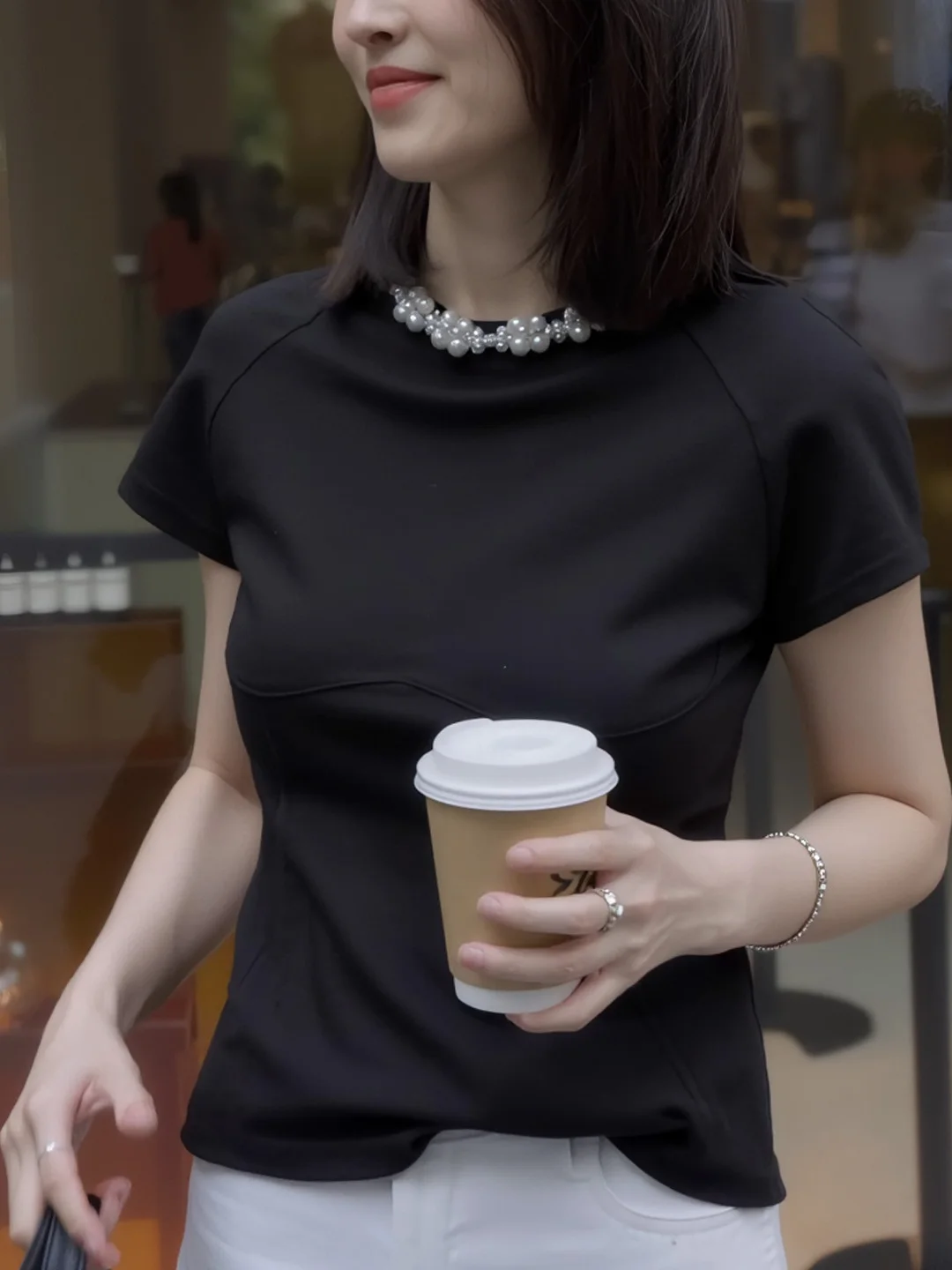 

Gtuq Heavy Industry Pearl round Ne ort Sve T-irt Women's Loose Faionable Top Trendy Commute Sle Korean Version