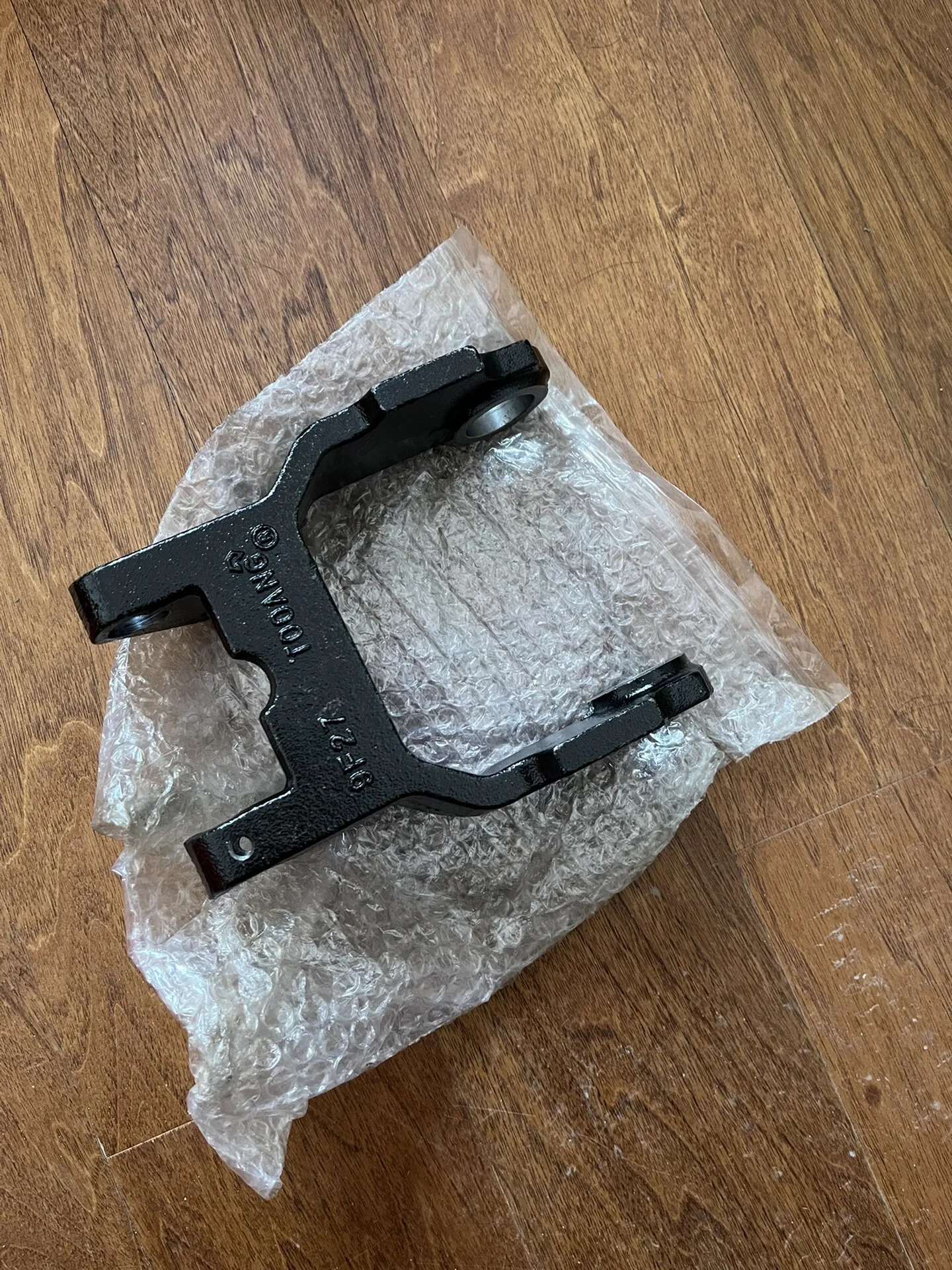 New BT Electric Forklift Parts LPE200 LWE200 Double Load Wheel Bracket 7504888, Original Genuine Brand New
