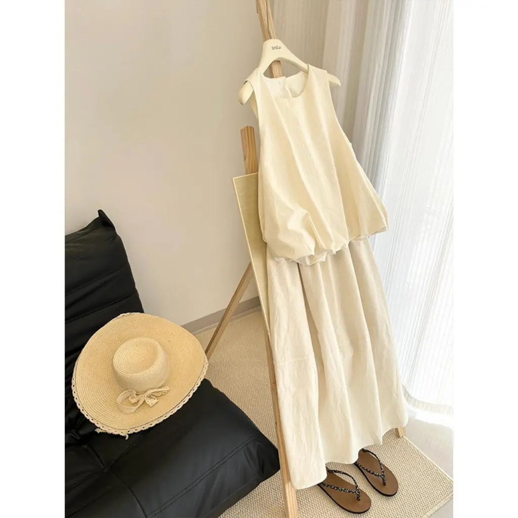 

Korean Style Women's Summer Two-piece Set Elegant Commuter Skirt And Vest Top Wear Gentle Niche Fashion