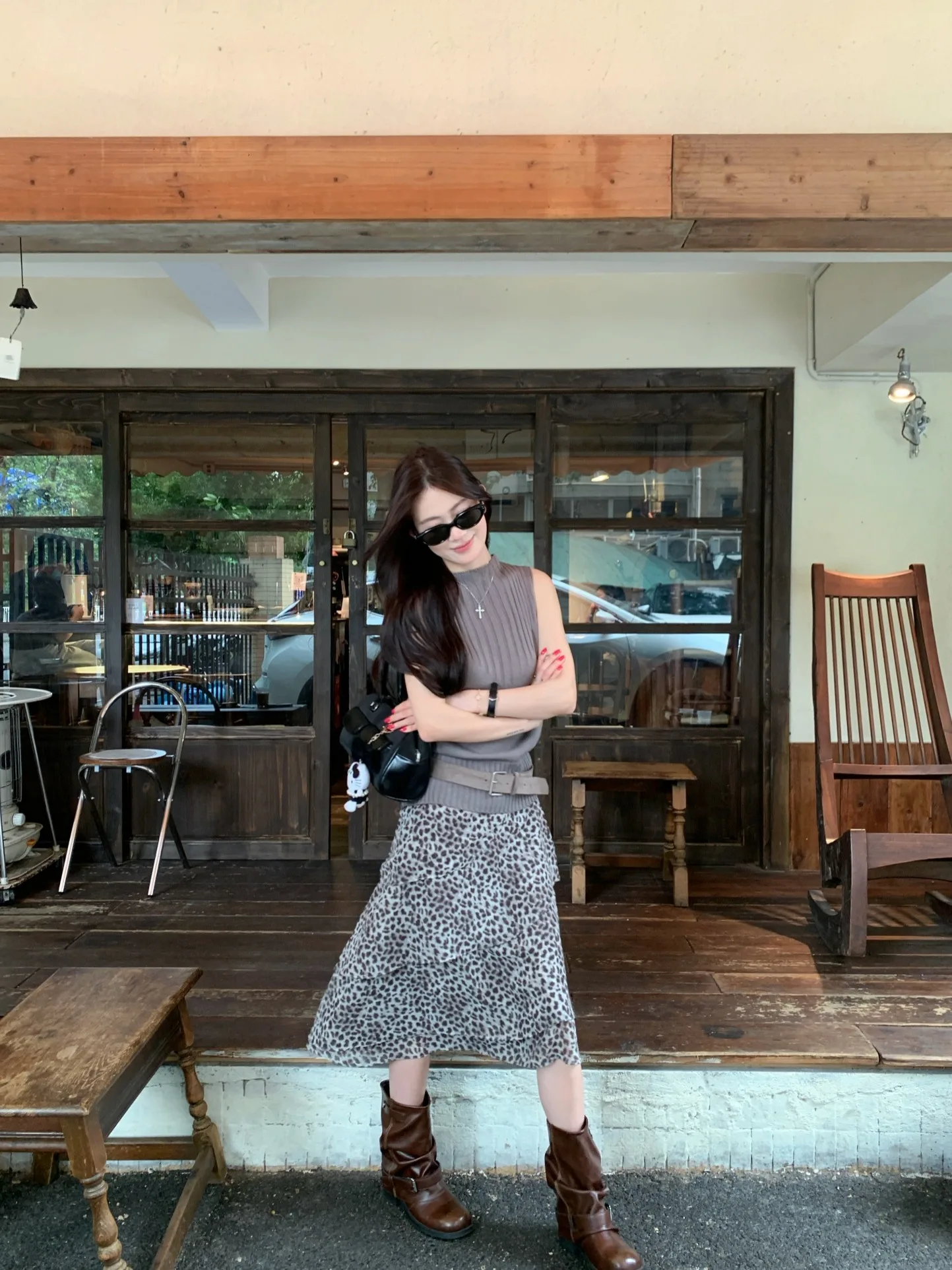 

Summer Fashion Leopard Print Knitted Vest Top Half High Collar Sleeveless Women's Two-Piece Set with High Waist Skirt