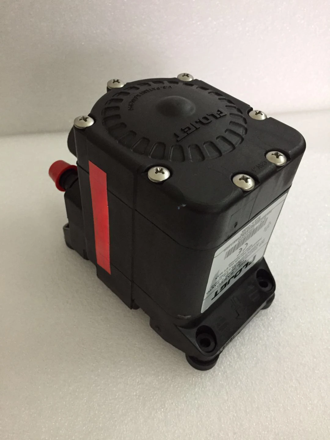 

Пневматический мембранный насос FLOJET G55720GD (P56-SANTO)