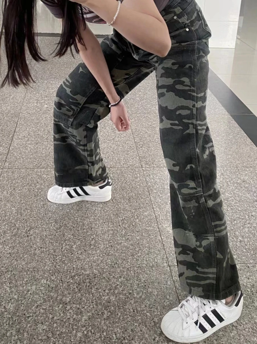 

Американские камуфляжные рабочие брюки для женщин: джинсы с высокой талией, свободные, широкие штанины, большие размеры, утягивающие, для фигуры типа «груша»