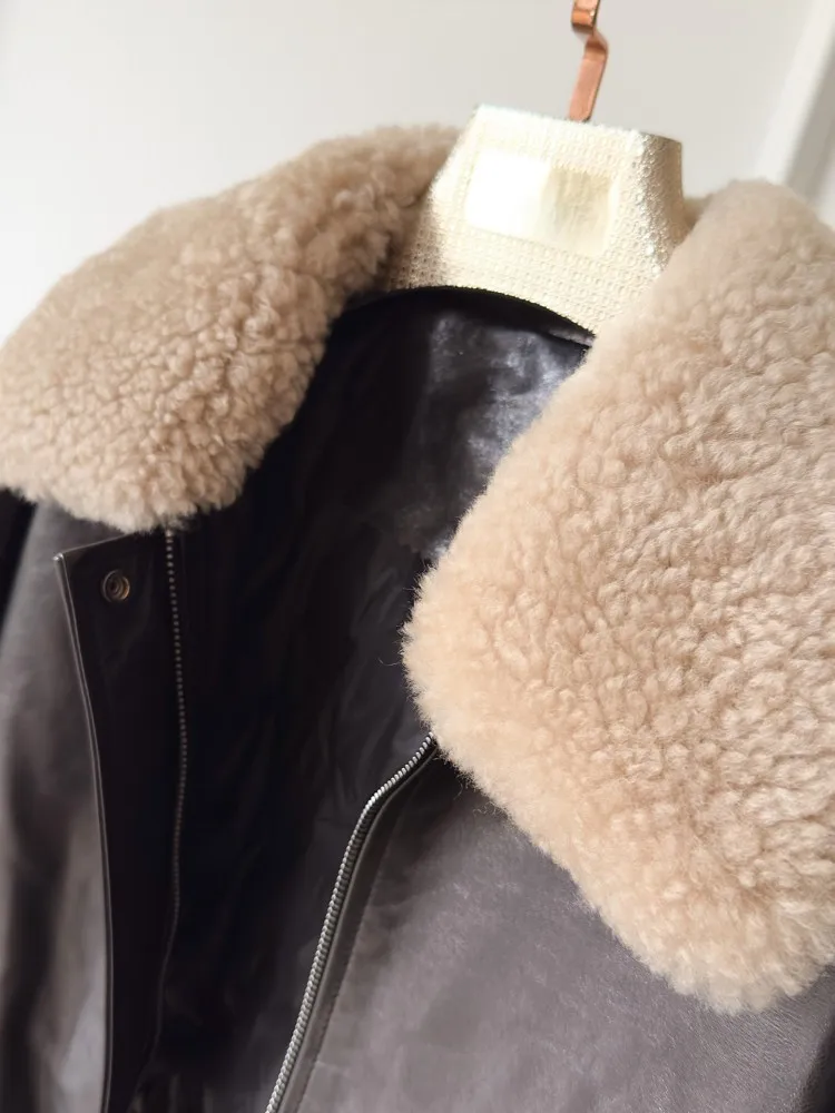 Abrigo de invierno de piel auténtica para mujer, abrigo informal holgado con cuello de lana a la moda, ropa de calle gruesa y cálida chaqueta de piel de oveja