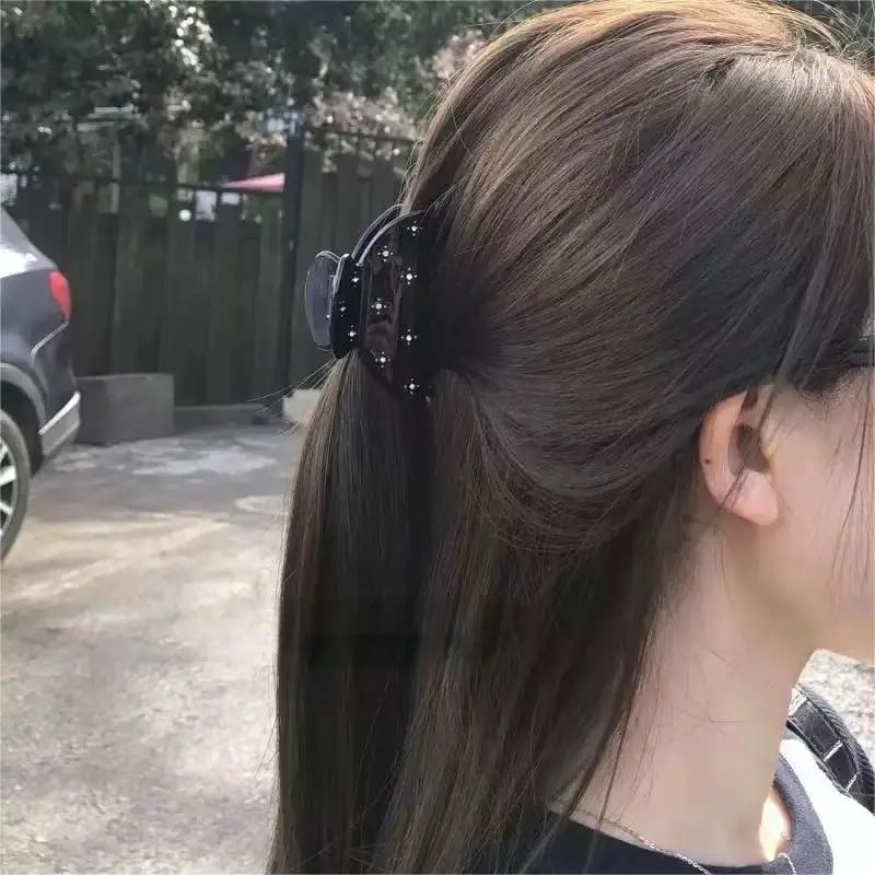 Exquisite, mit Diamanten besetzte Haarspange mit frischem Temperament für Frauen – Detail 3