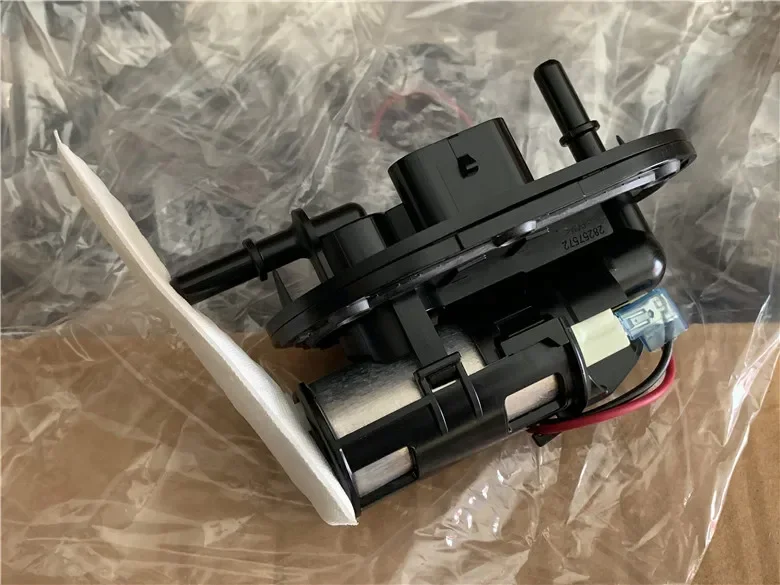 

Motorcycle Engine Parts EFI Petrol Oil Fuel Pump Assembly For Zongshen ZS250GY-3 RX3 ZS200-51 RX1 ZS 200-51