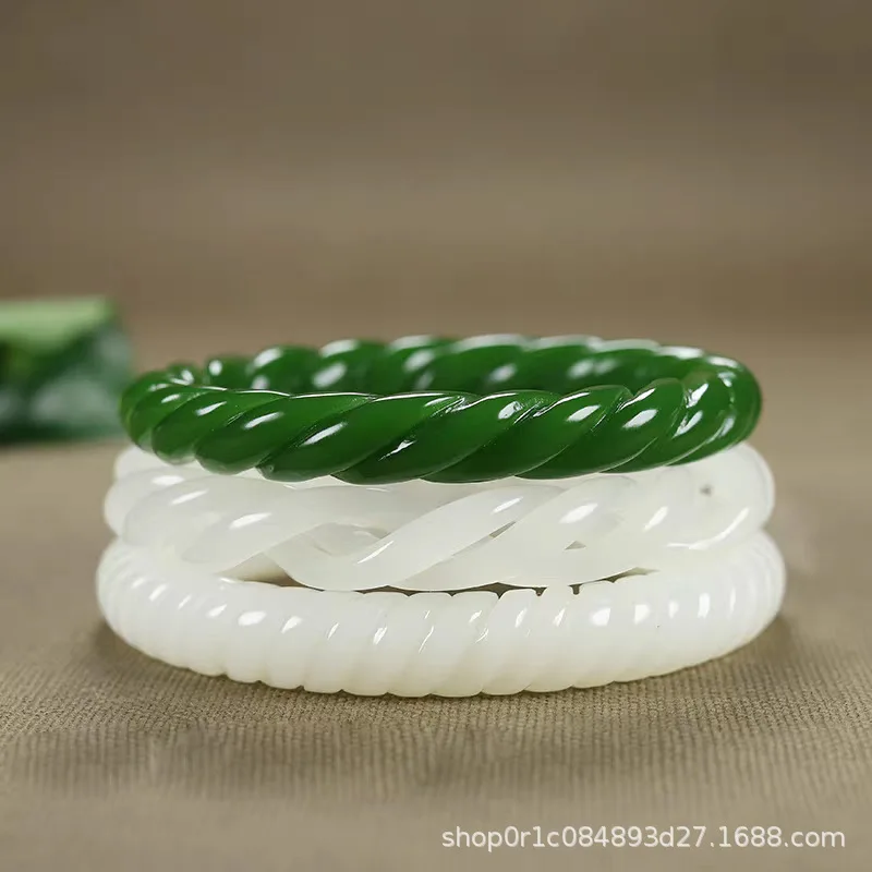 

Antique Ming and Qing Dynasty Hetian Jade Classical Twist Bracelet Jadeite Twisted Spiral Women's Outer Mongolian Material Brace