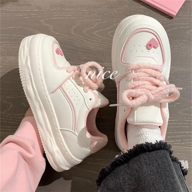 White Pink Women\'s Sports Shoes Kawaii Heart Platform Sneakers Korean Fashion Lolita Footwear Vintage Vulcanize Casual Flats