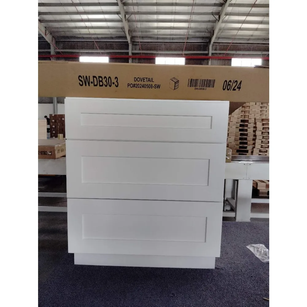 خزانة بأدراج بقاعدة Shaker RTA، 3 أدراج من الخشب الصلب للمطبخ (أبيض، عرض 30 بوصة × عمق 24 بوصة × ارتفاع 34-1/2 بوصة)