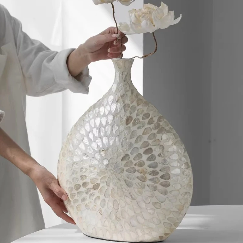 European cream wind shell vase high-end guest restaurant coffee table decoration ornament, real flower arrangement utensils