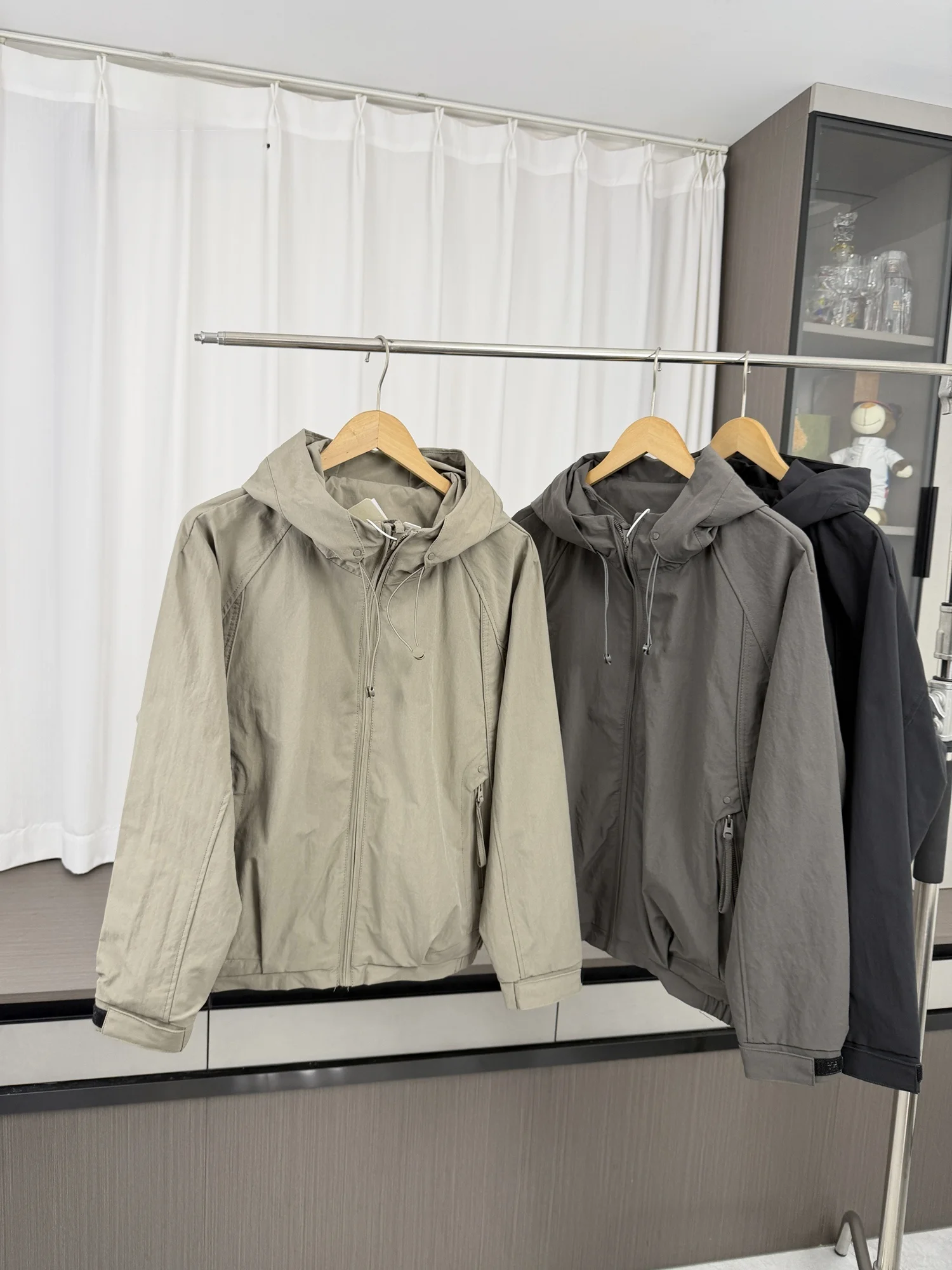 Outdoor Windproof Waterproof Men's Jacket with Hood Simple Casual Loose Fit Long Sleeve Zipper Closure Texture Fabric Coat