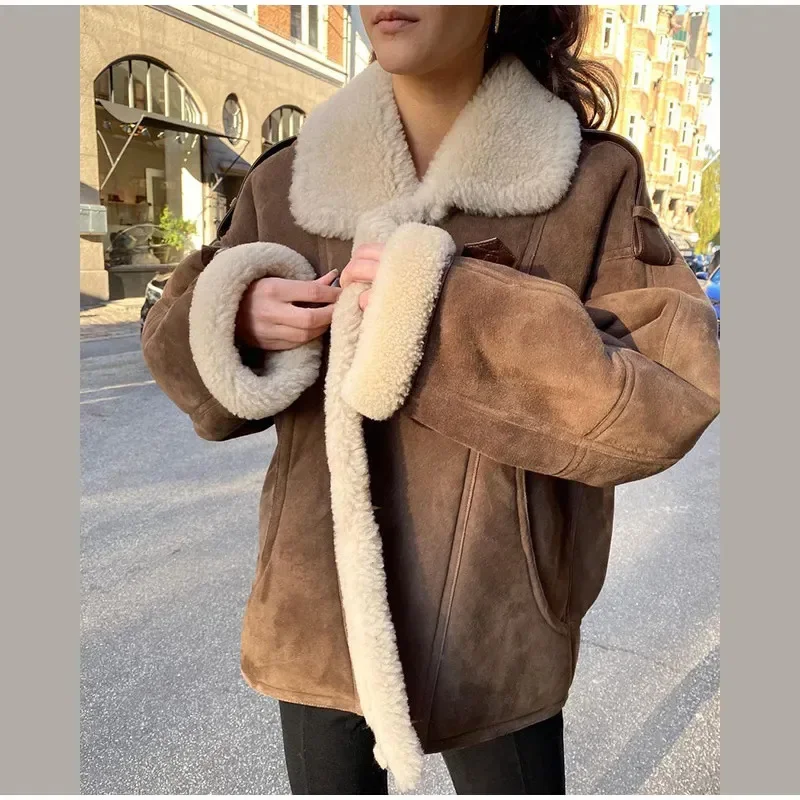 2024 Winter Thickened Spliced Furry Leather Short Jacket Fashion Single Breasted Brown With Pocket Coat Female High Streetwear