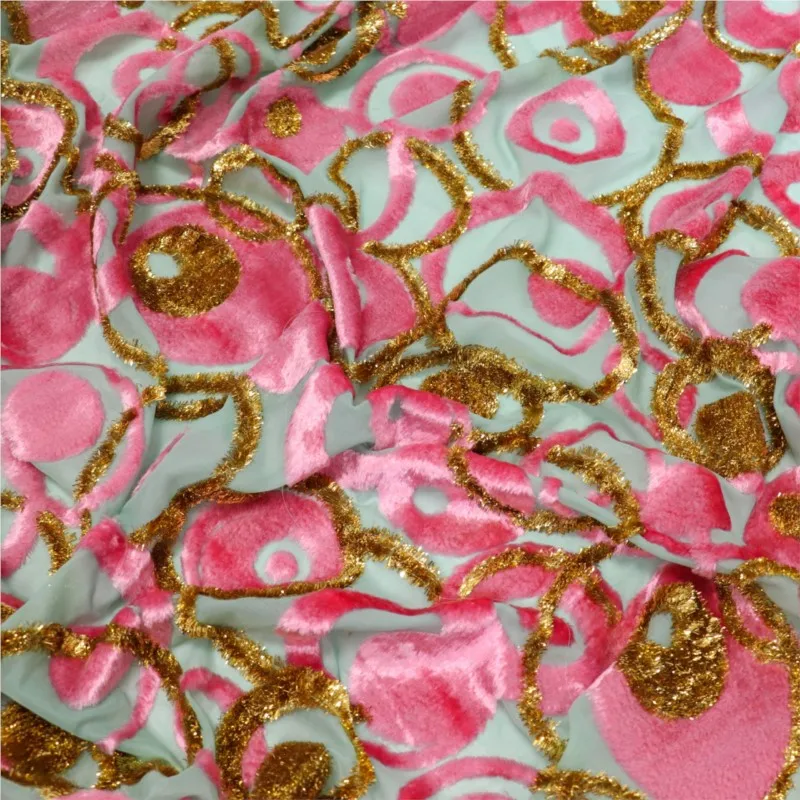 ผ้าไหมวิสโคสลายแจ็คการ์ดเนื้อนุ่มแบบกำมะหยี่ สำหรับตัดชุดกี่เพ้าระดับไฮเอนด์