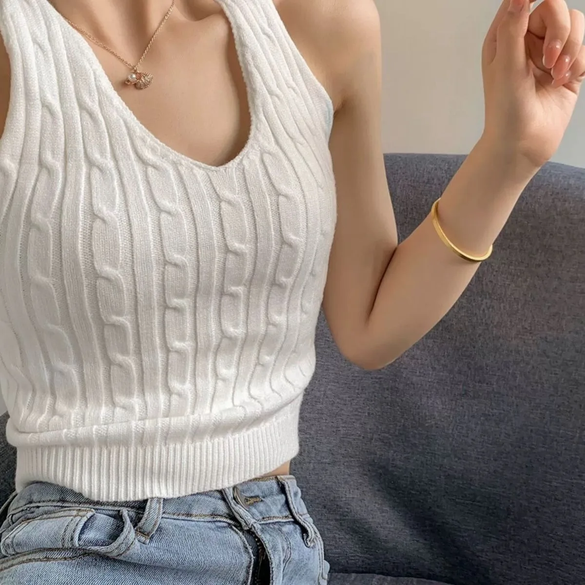 Sleeveless Crop Top Cable for Women White Black Elegant Camisole Spring Summer Korean Fashion Style Short Tank Top Clothing