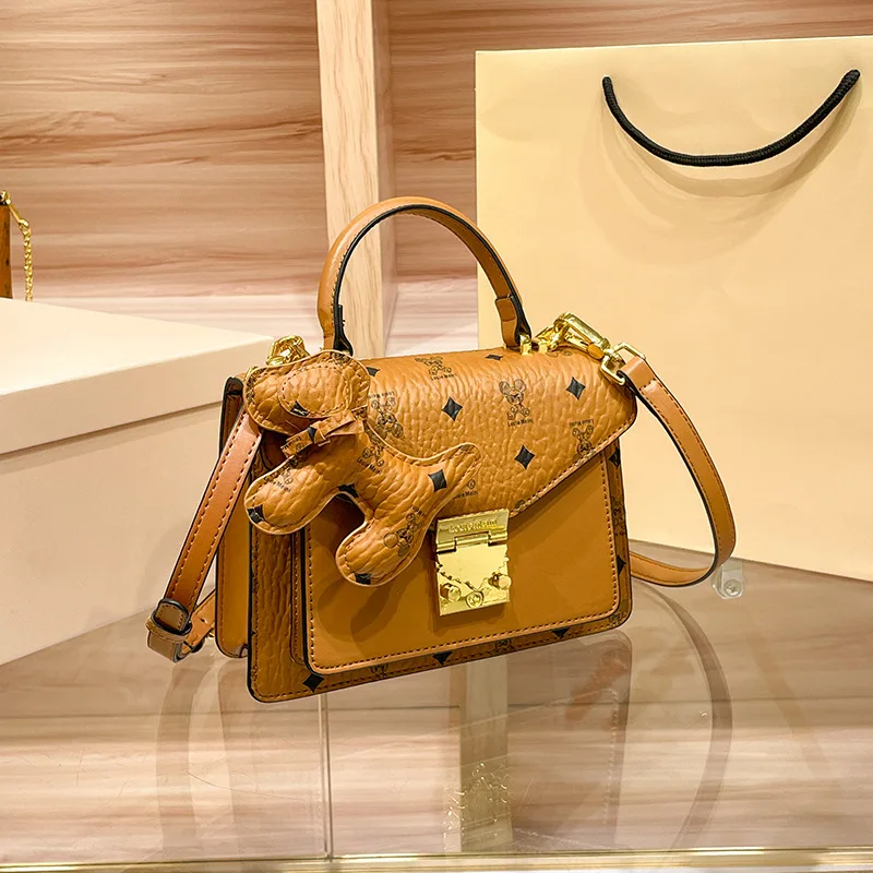 

Классическая роскошная сумка для подгузников для женщин, дизайнерская элегантная сумка через плечо, минималистичная винтажная сумка-тоут с большой вместимостью, кожаная.