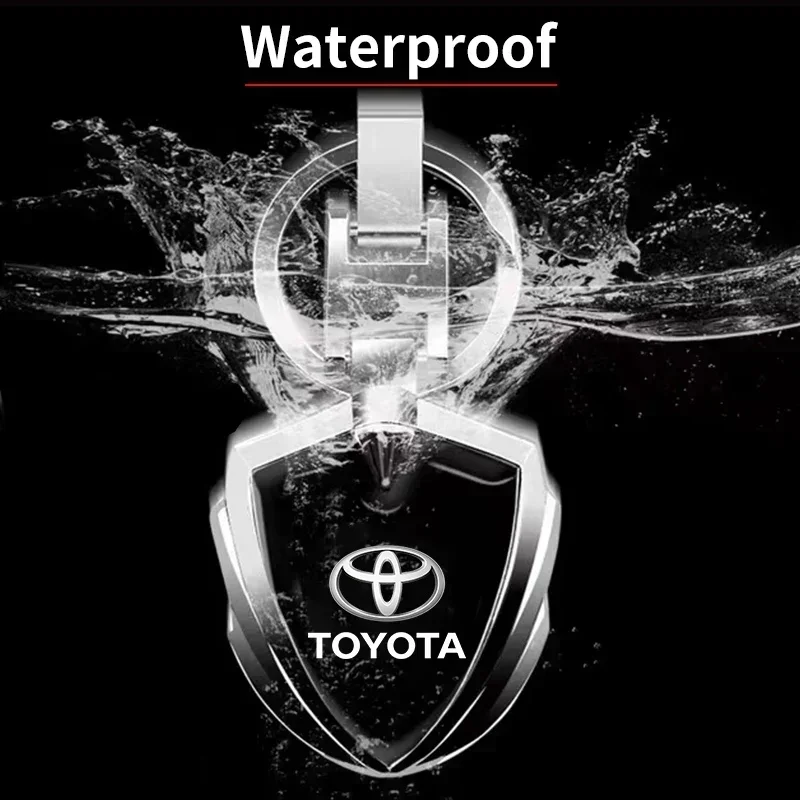 عالية الجودة ثلاثية الأبعاد سلسلة مفاتيح معدنية شعار السيارة حلقات المفاتيح اكسسوارات السيارات لتويوتا كورولا يارس TRD أوريس RAV4 لاند كروزر كامري