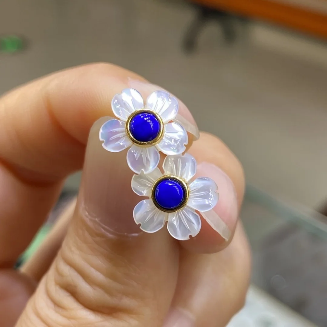 

1 пара серег из натурального лазурита, белая ракушка, цветок, круглый кабошон, стерлинговое серебро 925 пробы, рейки, целебный камень, ювелирные изделия, подарок для женщин