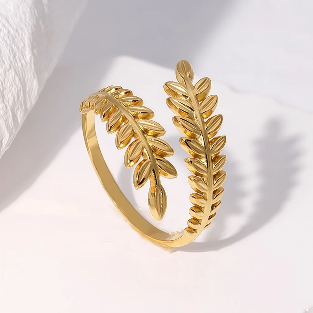 Einfacher, goldfarbener Ring aus Edelstahl mit Blattmuster, verstellbar, für Damen, modischer Schmuck aus Titanstahl. – Detail 3