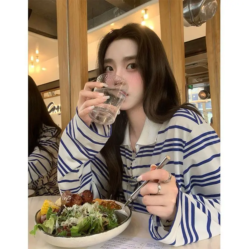 

2025 Autumn Retro American Style Long Sleeve T-Shirt Minimalist Oversized Fit Striped Color Block Versatile Lazy Chic Casual Top