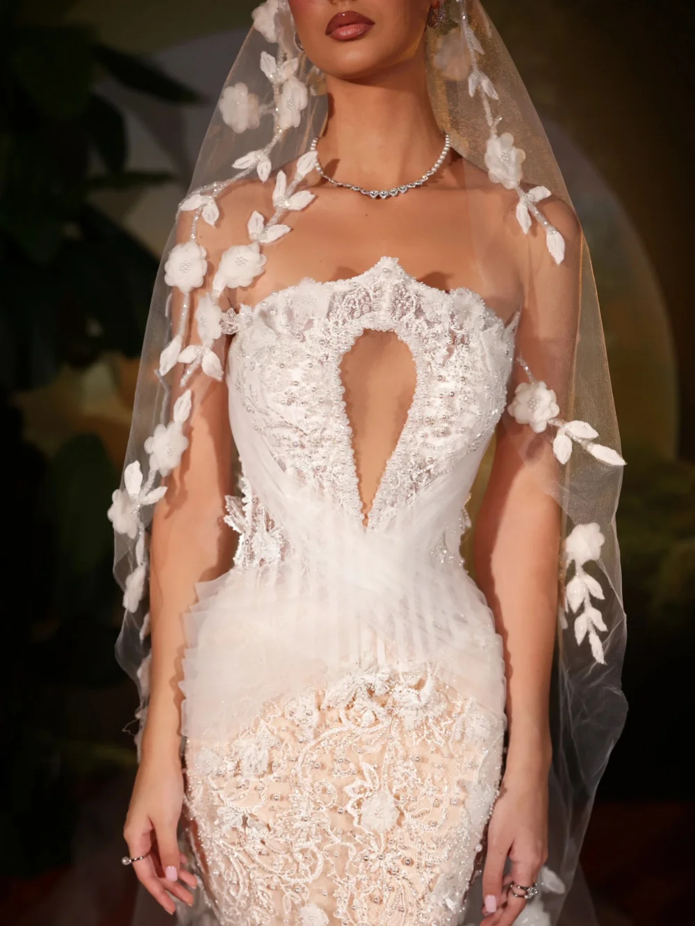 Fully Embroidered Mermaid Wedding Dress Handmade 3D Floral Pearls Bridal Gown Customzied Stunning Strapless Dresses For Bride