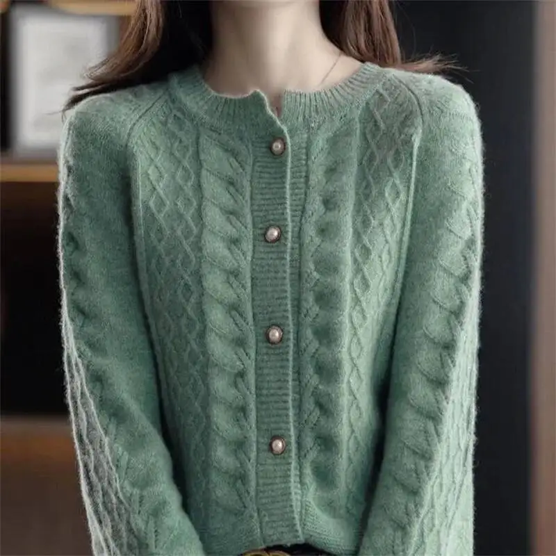 

New Autumn Winter Temperament Versatile Women's Knitted Cardigan Coat Fashion Korean Version Loose Female Sweater