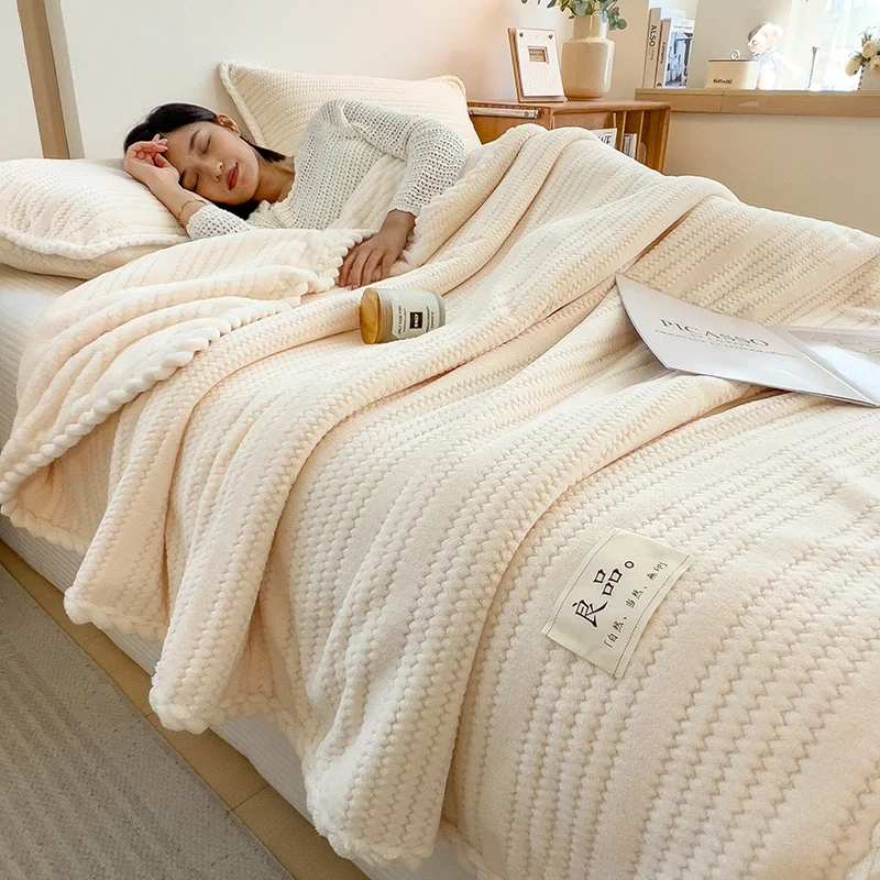 Category A Thickened Jacquard Velvet Autumn Warm Winter Blanket Soft Delicate Warmth Sofa Blankets for Thorw Comfortable Duvet