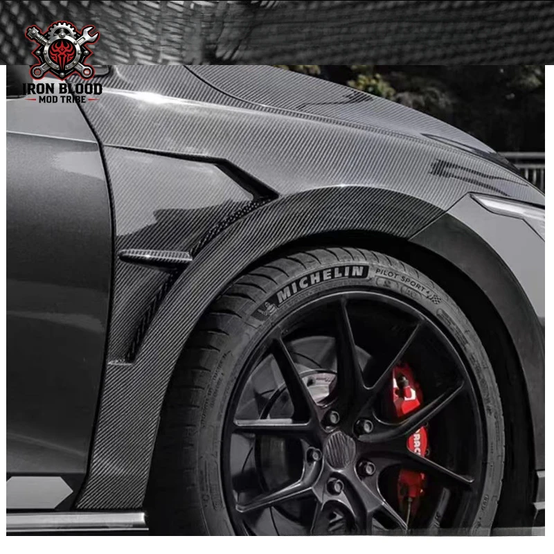 Suitable for MK8 Gti R is Volkswagen 8th generation fenders, Golf 8 wet carbon fiber fender modification view 3
