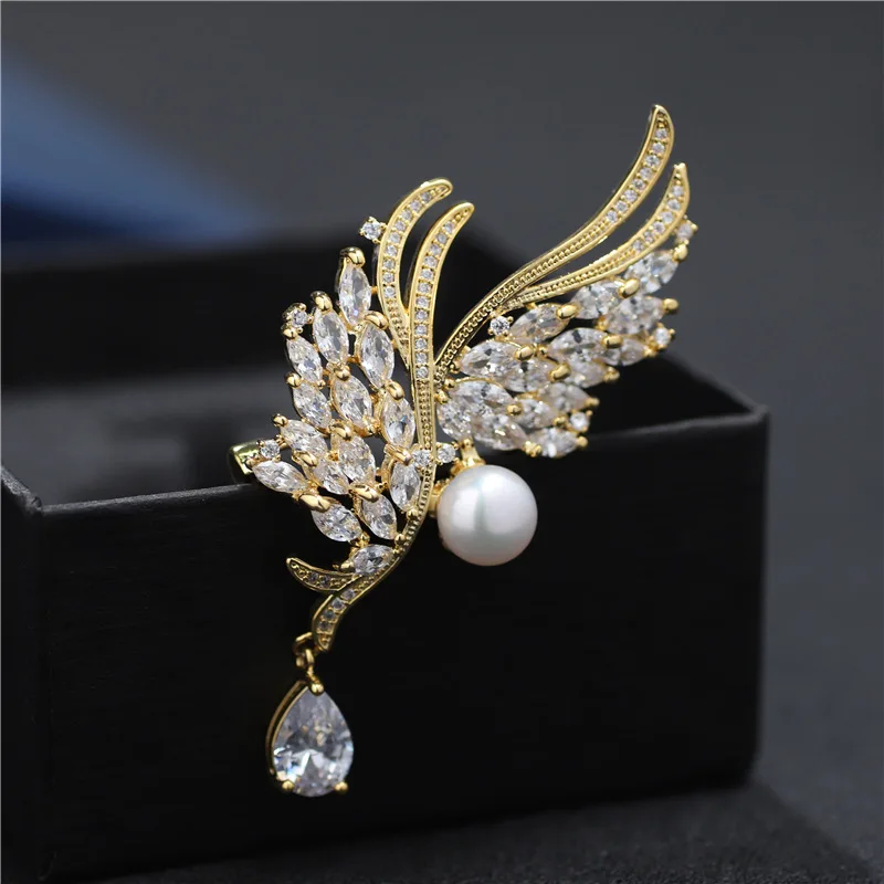 

Exquisite Zircon Pearl Palace Brooches for Women's Clothing Corsage Temperament Geometry Broche Coat Pins Accessories Jewelry
