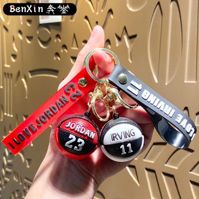 المعلقات حقيبة سلسلة المفاتيح الإبداعية miniso، المعلقات سلسلة مفاتيح السيارة شخصية الكرتون والهدايا