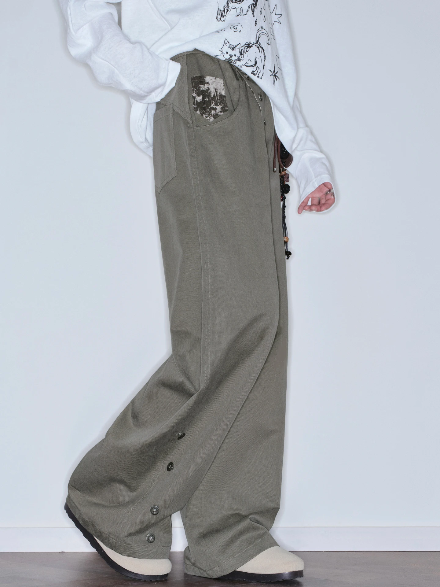 Winku Casual Pants with Button Decorations Straight Leg Fit Natural Waist Lenzing Fiber Cotton Blend Anti-Shrinkage