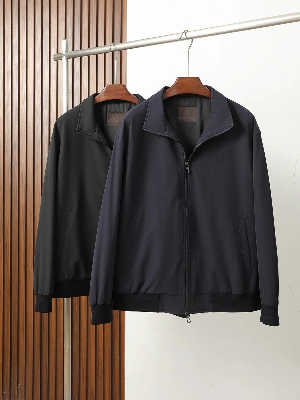 

Italian LP Men's Stand-Up Collar Zip Windproof Casual Jacket