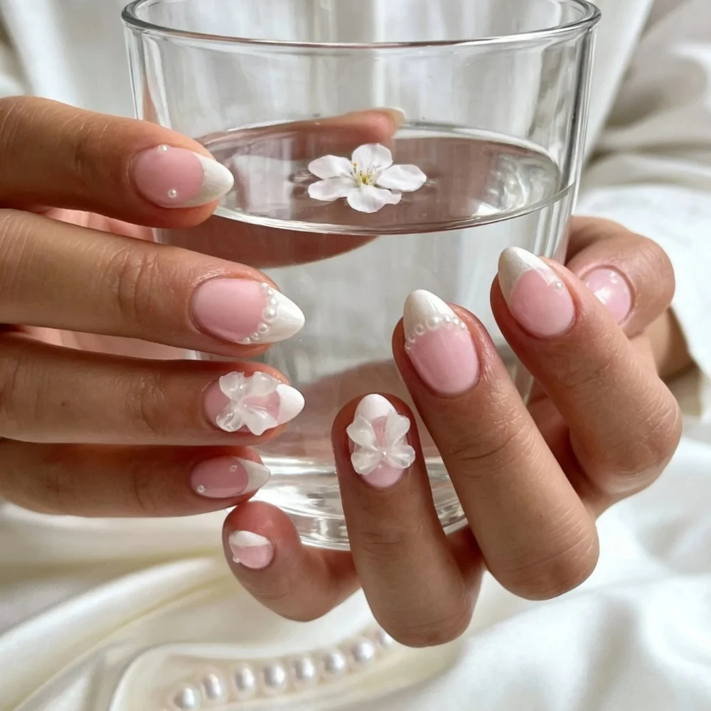 24pcs Short Oval White French Tip Press on Nails Short Bow with Pearls Design Fit Perfectly Acrylic False Nail Set - Detail 1